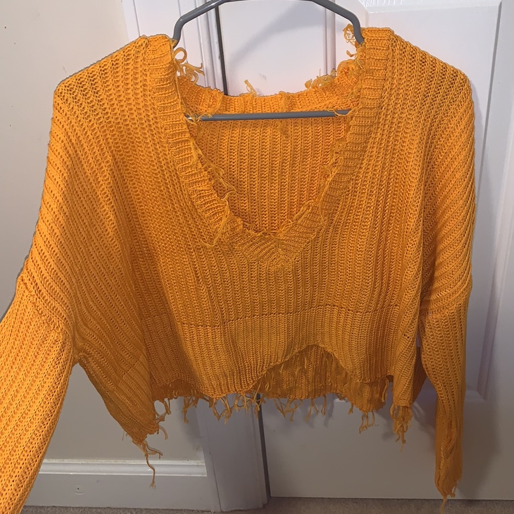 Vestidos distressed cropped sweater